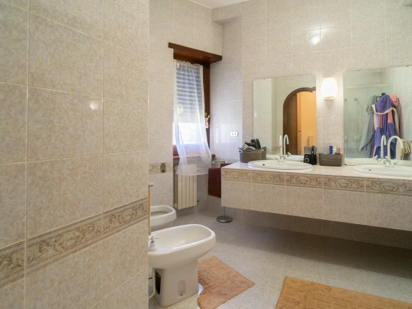 Villa Marcellina bathroom
