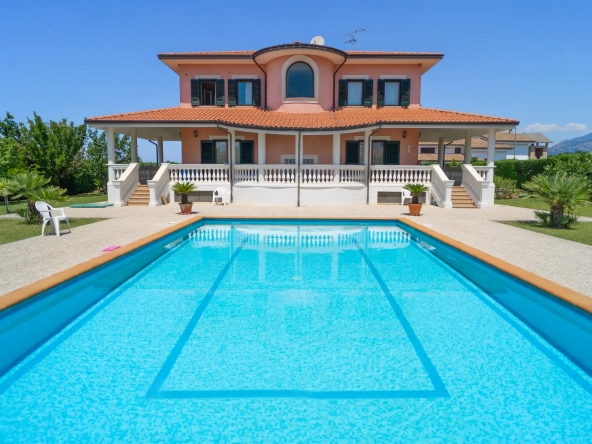 Villa Scalea Calabria with Pool