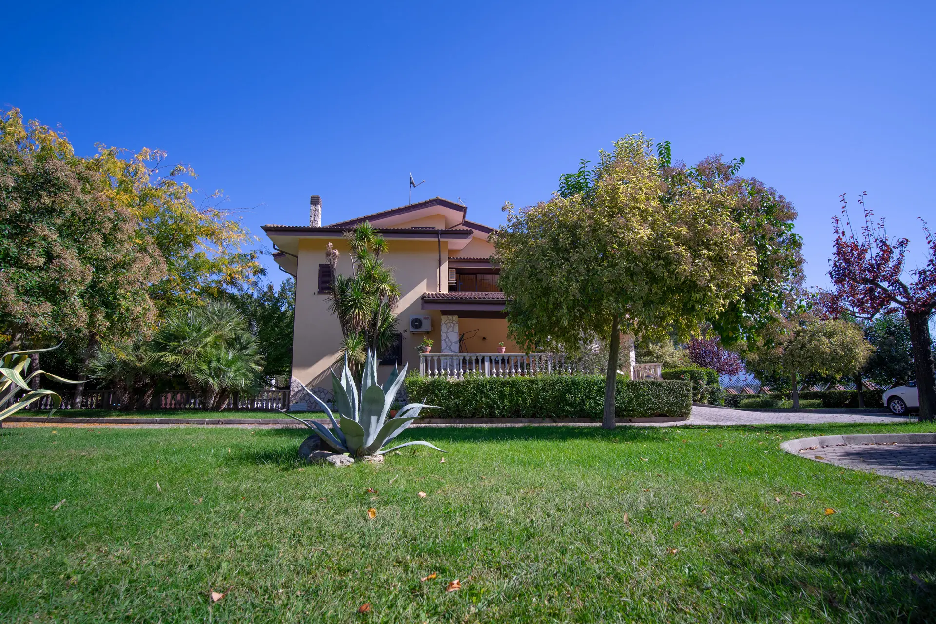 Villa with garden in Calabria