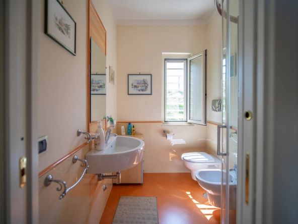 Ground floor bathroom