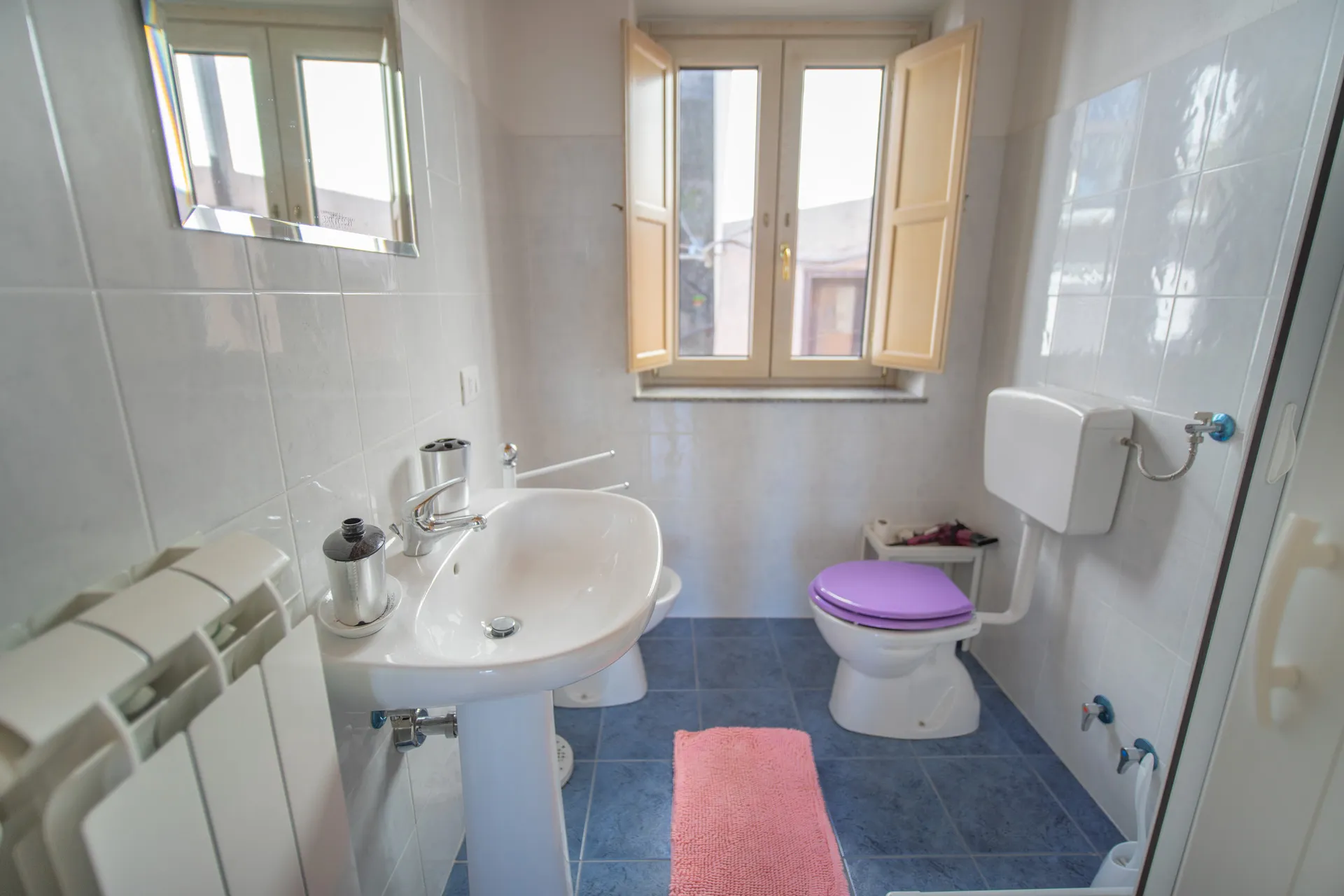 Second-floor-bathroom